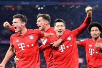 فليك يدشن مشواره المحلي مع بايرن بسحق دورتموند برباعية