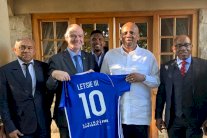 إنفانتينو يدعو إلى اطلاق دوري إفريقي يضم نخبة أندية القارة