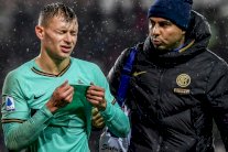 باريلا مهاجم إنتر يخضع لعملية جراحية ناجحة في ركبته اليمنى