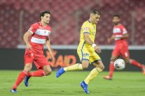 الوحدة يحرم النصر من الانفراد بالصدارة والاتحاد يتخطى الاتفاق 