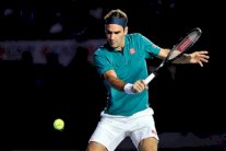 فيدرر يختتم جولته الاستعراضية في أميركا اللاتينية بفوز على زفيريف في كيتو