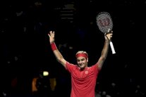 تخليد أسطورة فيدرر على 20 فرنك سويسري