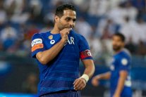 الهلال يهزم