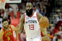 هاردن يلتحق بالأسطورة جوردان بنقاطه الستين