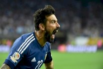 الأرجنتيني لافيتزي يقرر الاعتزال