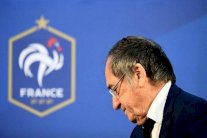 لو غرايت يستبعد اقامة اللقاء الودي الرمزي لفرنسا في الجزائر العام المقبل