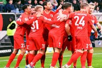 أوغسبورغ يتابع مغامرته ويغرق هوفنهايم في البوندسليغا