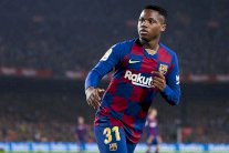 برشلونة يستبعد فاتي من مواجهة ألافيس بسبب إصابة في الورك