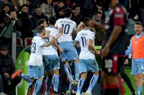 لاتسيو ينتزع فوزا قاتلا من كالياري ويعزز مركزه الثالث