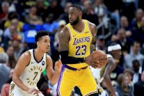 إنديانا ينهي السلسلة الرائعة لليكرز خارج قواعده