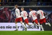 لايبزيغ ينجو من فخ أوغسبورغ ويضمن لقب بطل الخريف