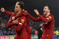 ليفربول يرصد المجد المحلي بعد القاري والعالمي