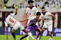 اختبار صعب لصدارة الشارقة و