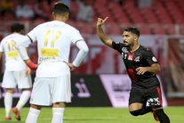 الوحدة يقلص الفارق عن النصر مؤقتا في الدوري السعودي