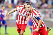 أتلتيكو يقلب الطاولة على برشلونة ويلاقي ريال في نهائي السوبر الاسباني
