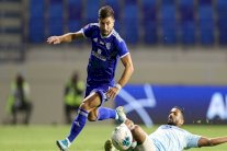 النصر يسقط أمام بني ياس ويفشل في انتزاع الوصافة