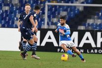 نابولي يقصي لاتسيو حامل اللقب من ربع نهائي كأس ايطاليا