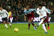 صلاح يقود ليفربول إلى الابتعاد 19 نقطة