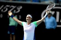 إنجاز عربي للتونسية جابر وعبور سهل لديوكوفيتش