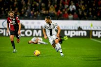 بارما يتجنب الخسارة أمام كالياري وساسوولو يسقط روما