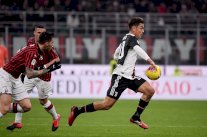 يوفنتوس يسعى للاستفادة من معركة انتر ولاتسيو