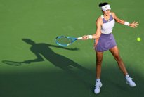 بليشكوفا وموغوروسا إلى ربع نهائي دورة دبي