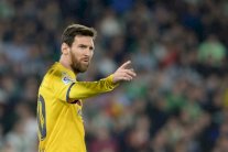 برشلونة بنفي وقوفه خلف انتقاد ميسي ولاعبين آخرين على مواقع التواصل