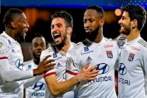 ليون يصحح المسار قبل استضافة يوفنتوس ونيس يفرط بالفوز