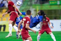 قمة خليجية بين الهلال وشباب الأهلي بذكريات 2015