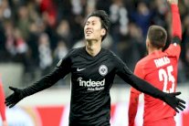 الياباني كامادا يريد فك صيامه عن التهديف محليا بعد ثلاثية في يوروبا ليغ