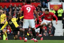 يونايتد يقترب من المركز الرابع وأرسنال يحقق فوزا مثيرا على ايفرتون