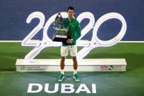 ديوكوفيتش يحرز لقب دورة دبي للمرة الخامسة