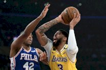 ليكرز يتحضر بأفضل طريقة لموقعة الزعامة