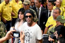 رونالدينيو متهم بدخول باراغواي بجواز سفر مزور