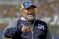 فيروس كورونا.. رسالة دعم من مارادونا للإيطاليين