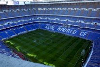 ريال مدريد في حجر صحي بسبب كورونا وتعليق الليغا مرحلتين على الأقل