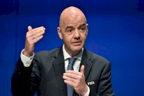 فيفا يؤكد أن رئيسه لم يطلب 