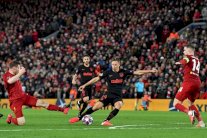 أتلتيكو يقصي ليفربول ويرافق سان جرمان إلى ربع النهائي