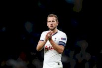 يوفنتوس يستهدف التعاقد مع هاري كين لتشكيل ثنائي هجومي مع رونالدو