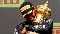 ريد بول يطالب بمراجعة عقوبة هاميلتون في جائزة بريطانيا
