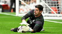 انتكاسة لريال مدريد بإصابة حارسه كورتوا