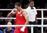 (بالصور) الجزائرية خليف تفوز وتنهار باكية تأثراً بالتنمر على أنوثتها