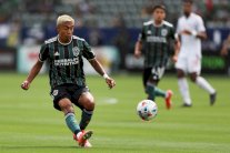 بطولة إنكلترا: بورنموث يتعاقد مع المكسيكي أراوخو قادماً من برشلونة