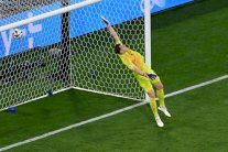 الحارس الألماني مانويل نوير يعلن اعتزاله اللعب دوليا