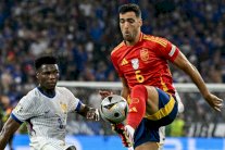 بطولة إنكلترا: أرسنال يعزّز صفوفه بميرينو