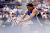 فلاشينغ ميدوز: زفيريف يبلغ ربع النهائي وغوف حاملة اللقب تودّع وسابالينكا تتأهل