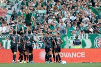 بطولة ألمانيا: بايرن يسحق بريمن بخماسية ويحكم قبضته على الصدارة بالعلامة الكاملة