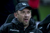 توني بوبوفيتش في طريقه لاستلام مهمة الاشراف على المنتخب الأسترالي