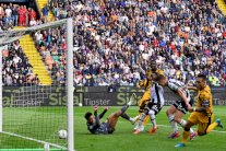 بطولة إيطاليا: مارتينيس يفك نحسه التهديفي ويعيد إنتر إلى سكة الانتصارات