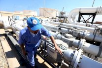 سلطات شرق ليبيا تعلن إعادة فتح المنشآت النفطية